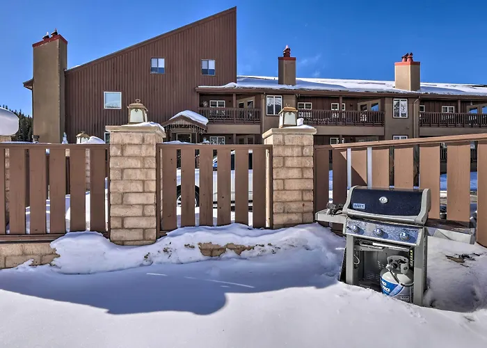 Walk To Lifts: Mtn-view Holiday home
