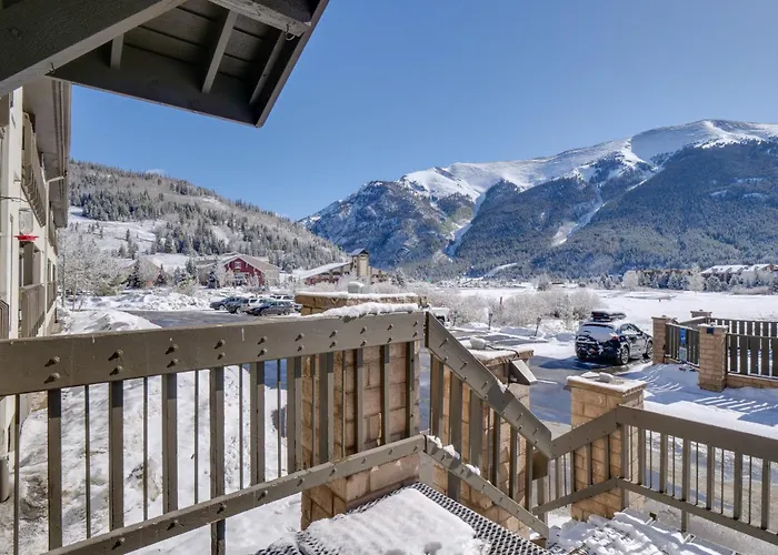 Walk To Lifts: Mtn-view